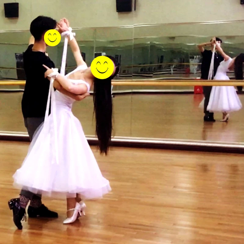 Ballroom Dance Dresses Women's Training / Performance Spandex / Tulle / Crystals / Rhinestones Long Sleeve Waltz daning Dress