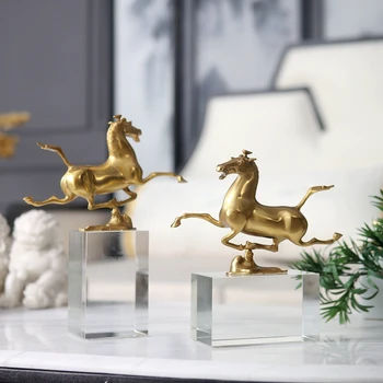 

Modern Running Roaring Horse Metal Decoration Table Figurines Fashion Rectangular Clear Crystal Base Home Decoration Accessories