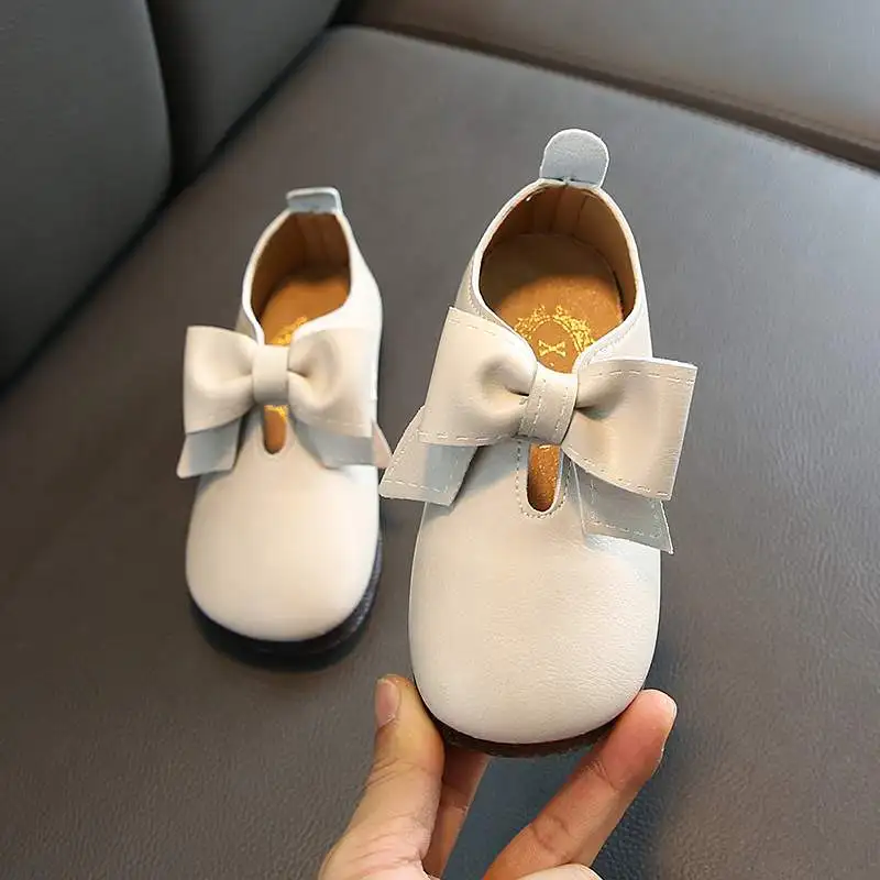 Свадебные модельные туфли для маленьких девочек; детские туфли принцессы с петельками из искусственной кожи; обувь для детей; кроссовки с бантом; повседневная обувь на плоской подошве