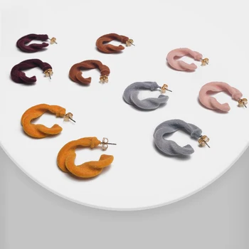 

Amorita boutique Cute colorful plush hoop earrings