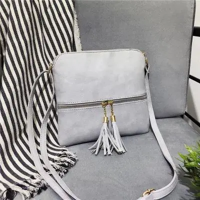 Серый Женские винтажные однотонные сумки-мессенджеры с кисточками, сумки через плечо, дизайнерские кошельки, популярные сумки WD003 - Цвет: Серый