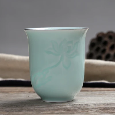 Фарфоровая чайная чашка longquan celadon master резная керамическая кофейная чашка с гравировкой лотоса и водяной лилии цельные фарфоровые чашки 130 мл - Цвет: blue