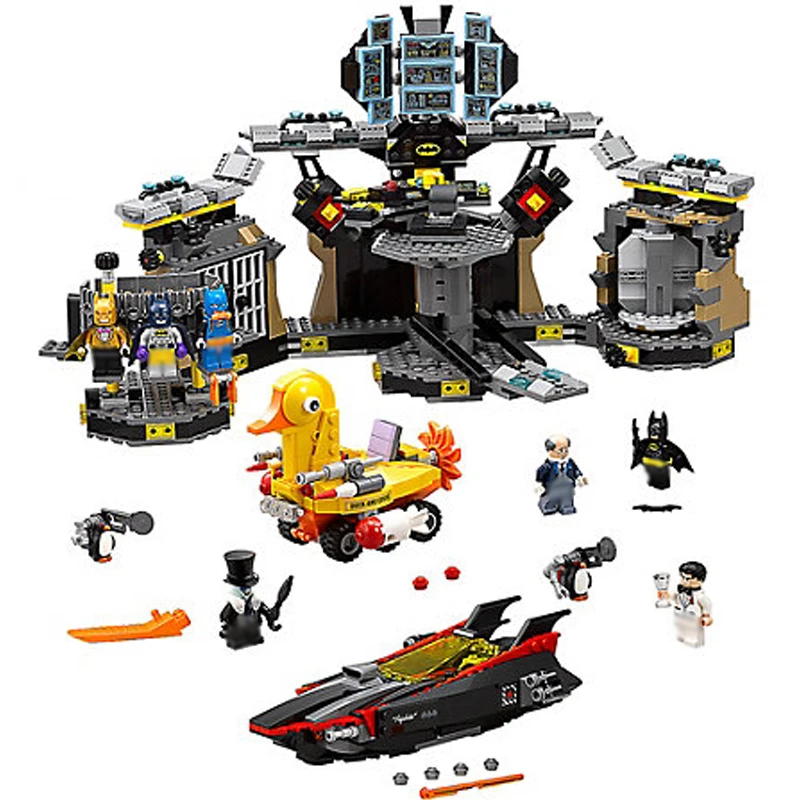 

In stock 1807Pcs Batman Movie Lepining 70909 Series The Batcave Break-in Building Blocks Bricks Education Toys Gift