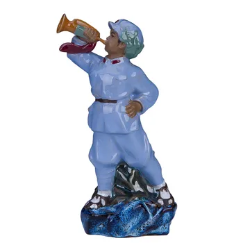 

Chinese Small Red Army Figurine Ceramic Cultural Revolution Nostalgic Anti-War Statue Creative Craft Decorations For Home R3283