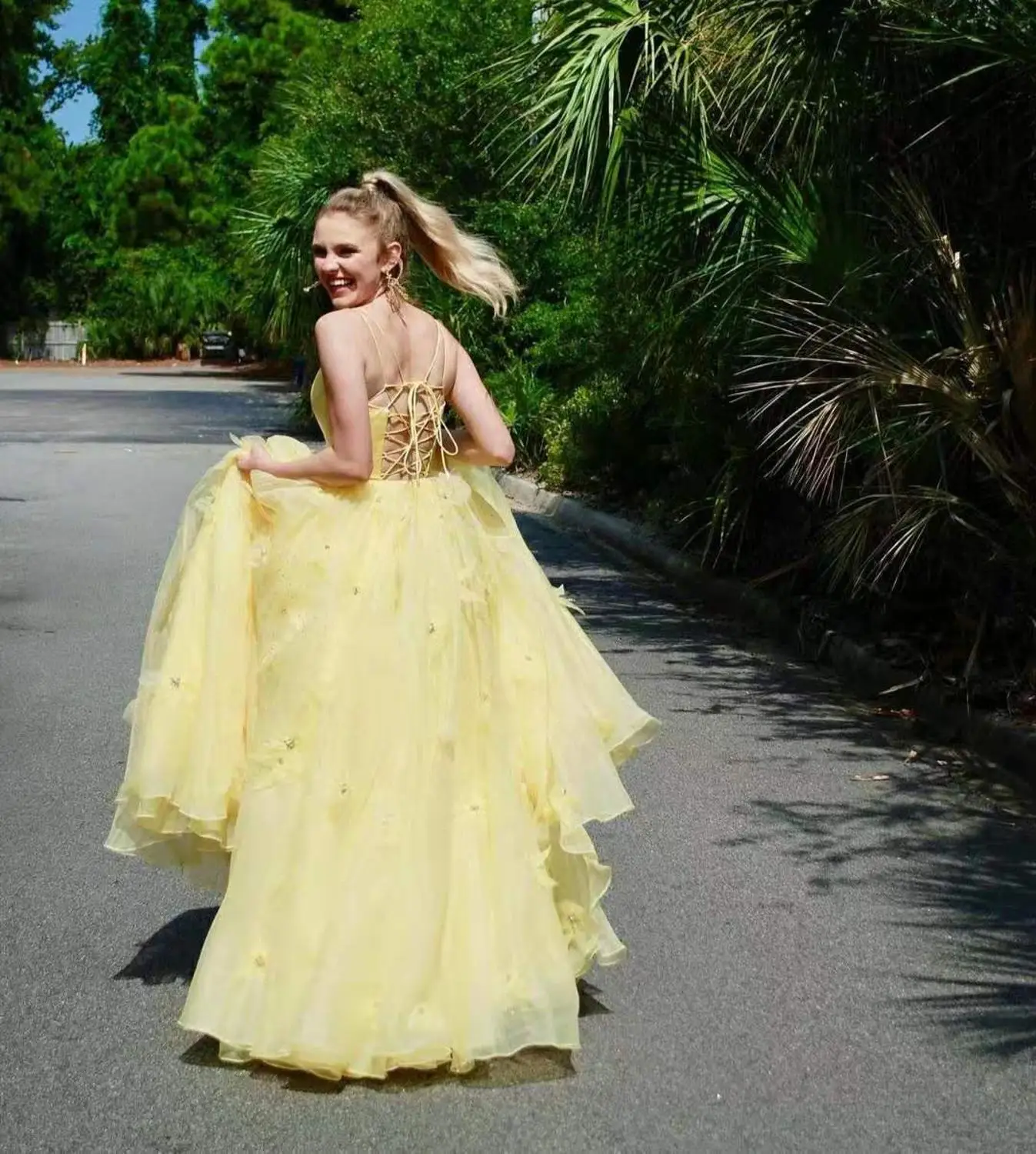 

Elegant A-Line Long Halter Evening Dresses with Pockets Flower Floor Length Criss Cross Back Formal Party Dress for Women
