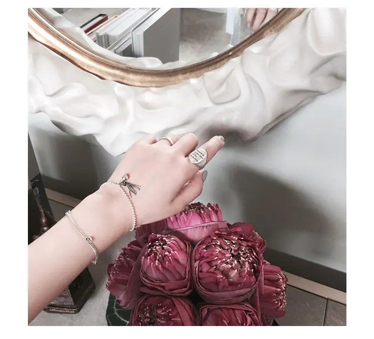 3644559278_514610680