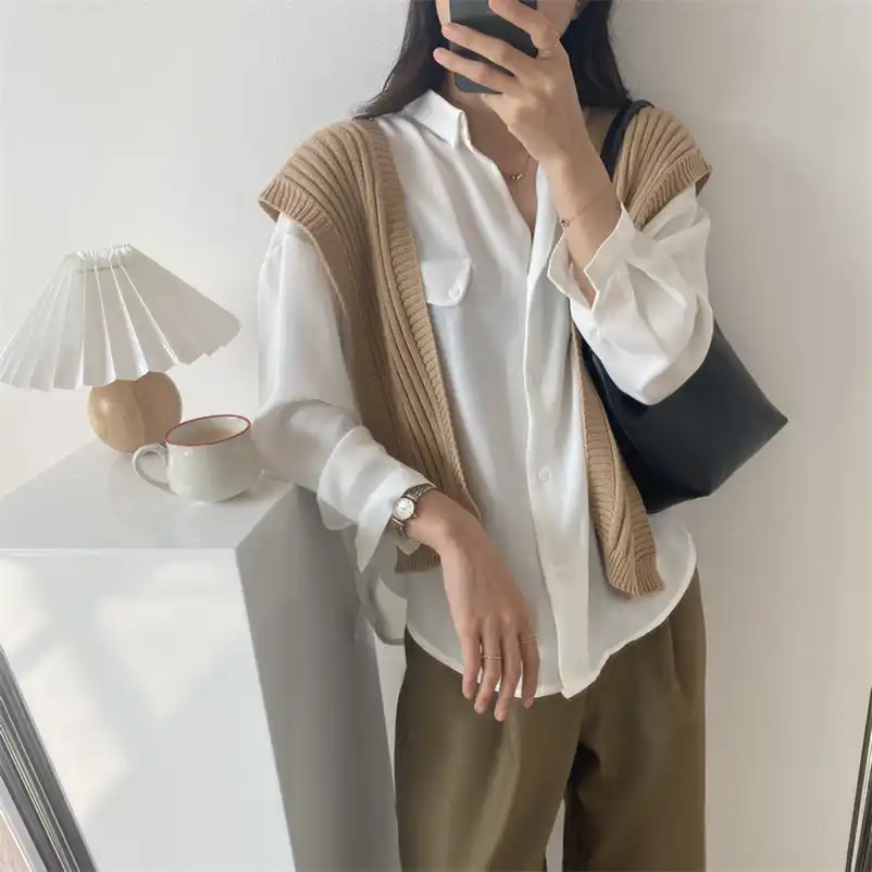 chic blouses for work