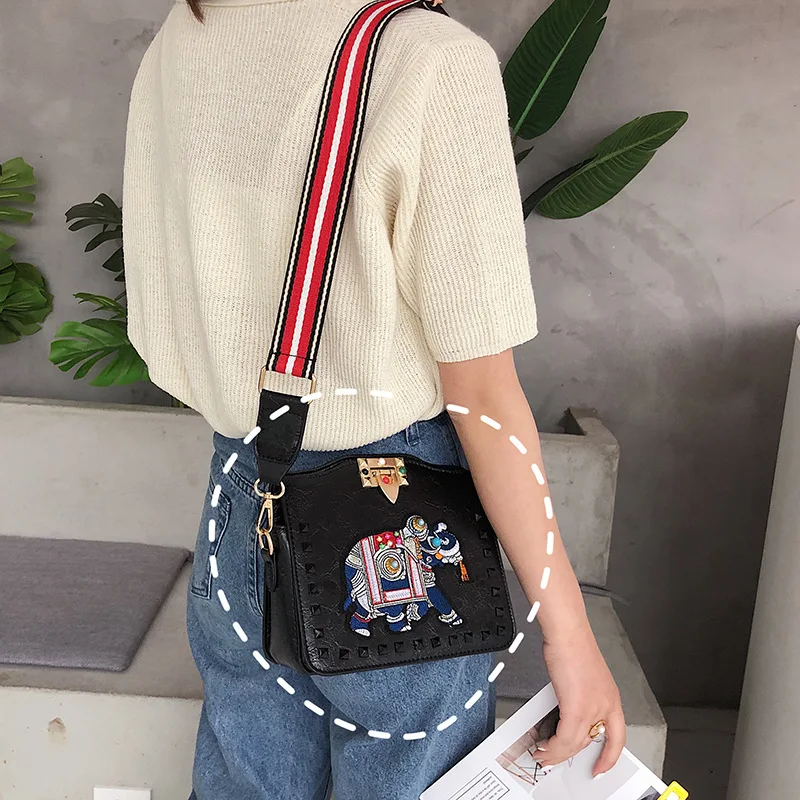 

High Grade Sense Bag Women's 2019 New Style Rivet Wide-Strap Shoulder Bag Fashion chao yang Gas Elephant Embroidered Shoulder Ba