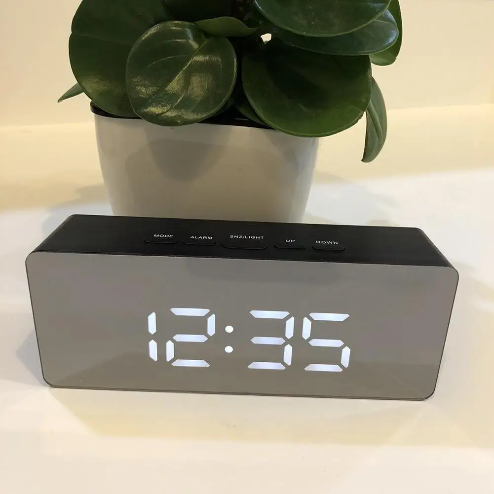 

Hot Home Office Makeup Mirror Design LED Screen Time Display Mute Digital Snooze Function Alarm Clock Desk Home Decoration