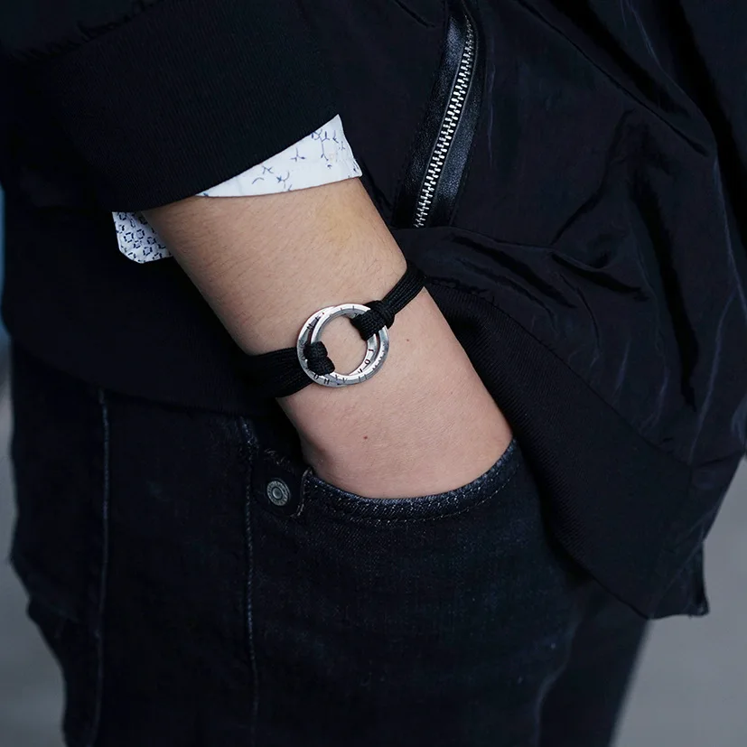 Персонализированный мужской браслет на заказ с фамилиями и датой памяти, титановое стальное круглое соединение для подвески-шарма, браслеты
