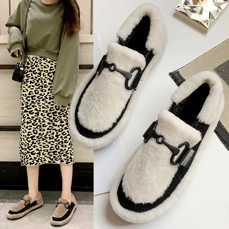 

Winter Shoes Women Cute Fur buckle Solid Color Flat Slip on Lady Winter Lamb Wool Short Plush Lined 2019 winter New 8J87