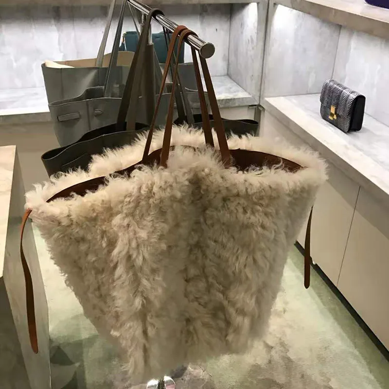

2019 Luxury Designer Bag Women Winter Faux Fur Shoulder Bag Handbag Female Large Capacity Khaki Tote Bags Christmas Gift