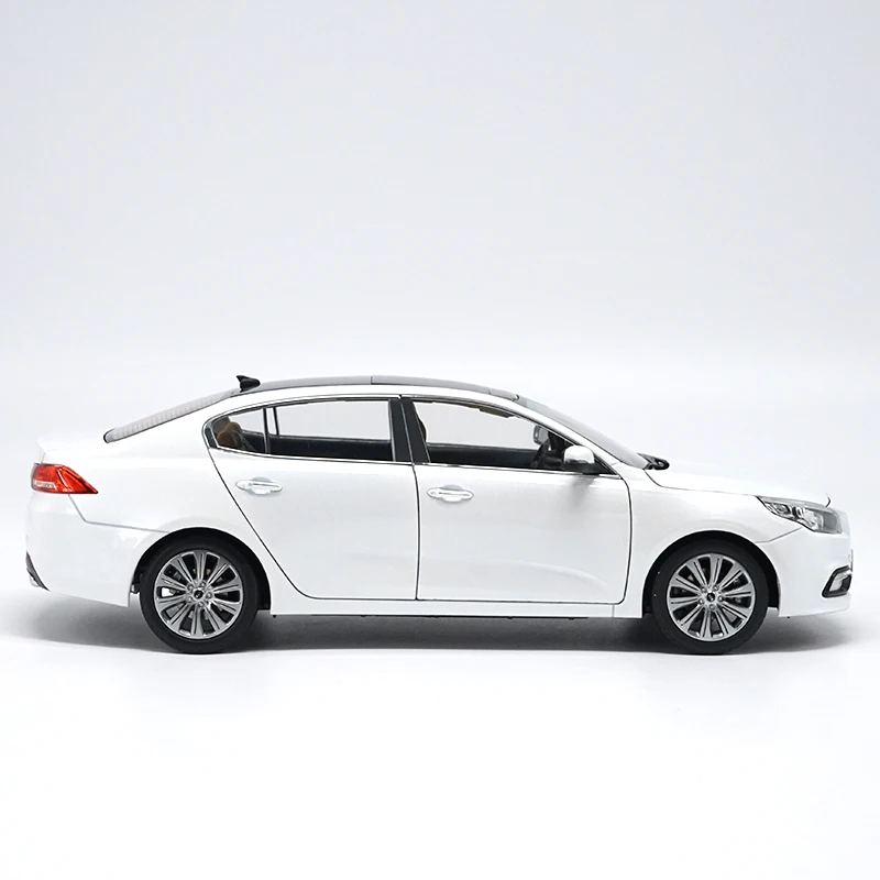 1:18 высокое тщательное 2014 KIA K4 сплав модель автомобиля статические металлические модельные автомобили с оригинальной коробкой для коллекци... 1:18 высокое тщательное 2014 KIA K4 сплав модель автомобиля статические металлические модельные автомобили с оригинальной коробкой для коллекци...
