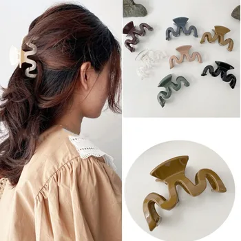 

Simple Color Temperament Pure Plastic Acrylic Hair Large Clip New French Elegant