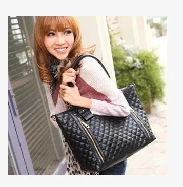 

2017 New Style Fashion Spiraea Double Pull Quilted Zipper Accessories dan bei bao Hand Shoulder Diagonal Bag