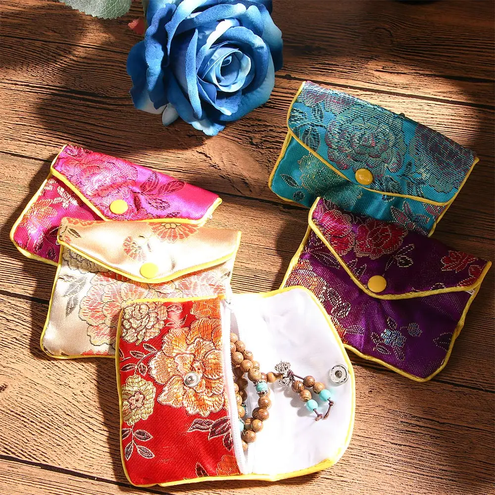 2022 New Chinese Small Travel Jewelry Gift Storage Brocade Handmade Silk Zipper Jewelry Organizer Coin Purse