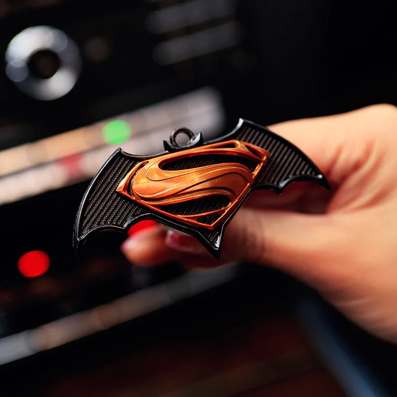 Популярный автомобильный Стайлинг воздушный зажим для Освежителя Кондиционер Вентиляционный парфюм для Мстителей Marvel Железный человек Бэтмен вентиляторы