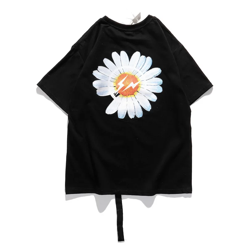 

Joint X Hiroshi Fujiwara Lightning Daisy Celebrity Style Small Chrysanthemum Printing Short-sleeved T-shirt