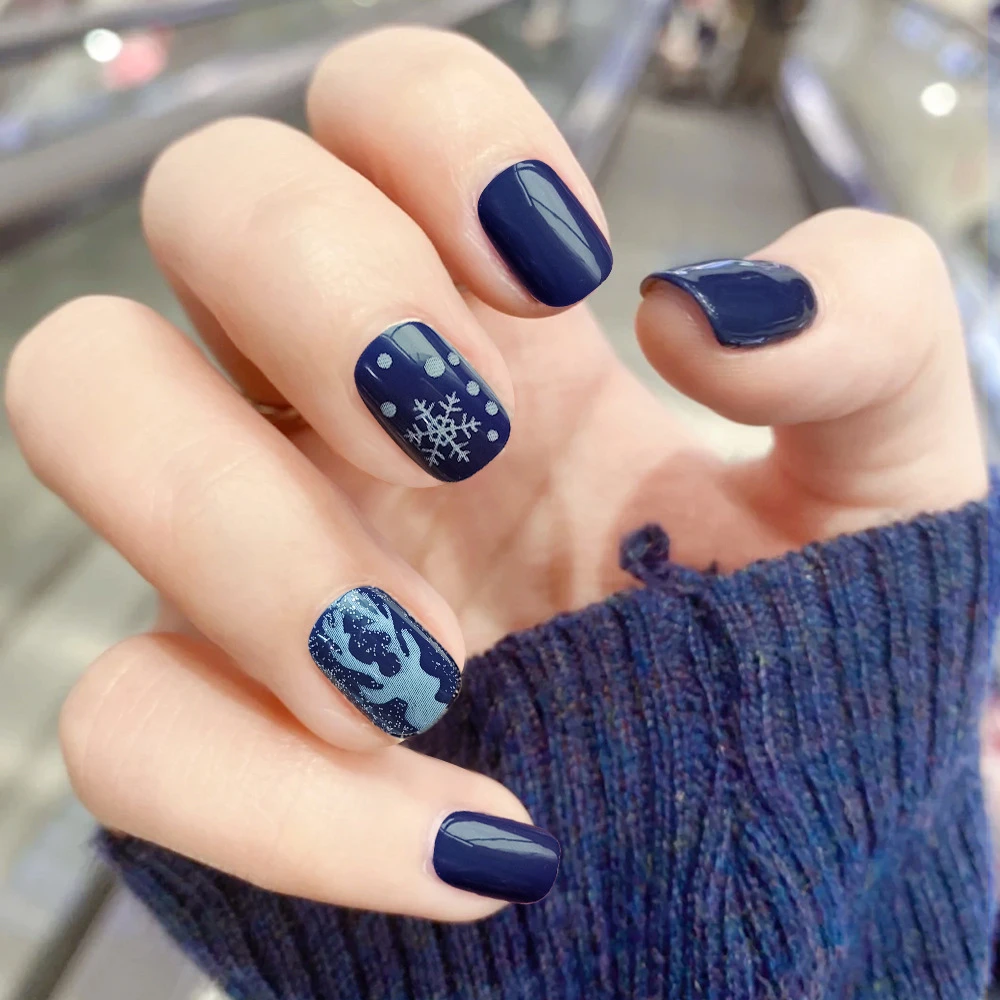 Christmas Deer Design With Glue False Nails Short Fashion Graffiti Leopard  Square Fake Nails Press On Nail Sticker On Nail Art - False Nails -  AliExpress