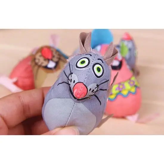 Маленький холст мышь для кошки котенок случайным образом кошки игрушки поставки красочные