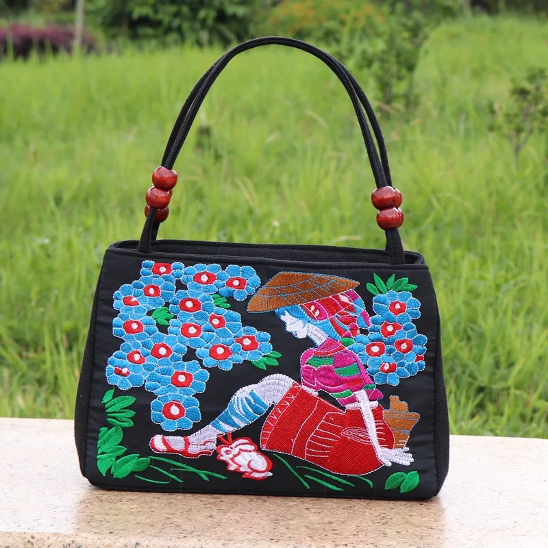 New Fashion Embroidery Women Small handbags National Floral Embroidered Lady Top-handle bags Single-layer Beading Falp Carrier