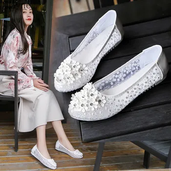 

2020 new hollow women's shoes flat bottom breathable mesh ladies mesh shoes