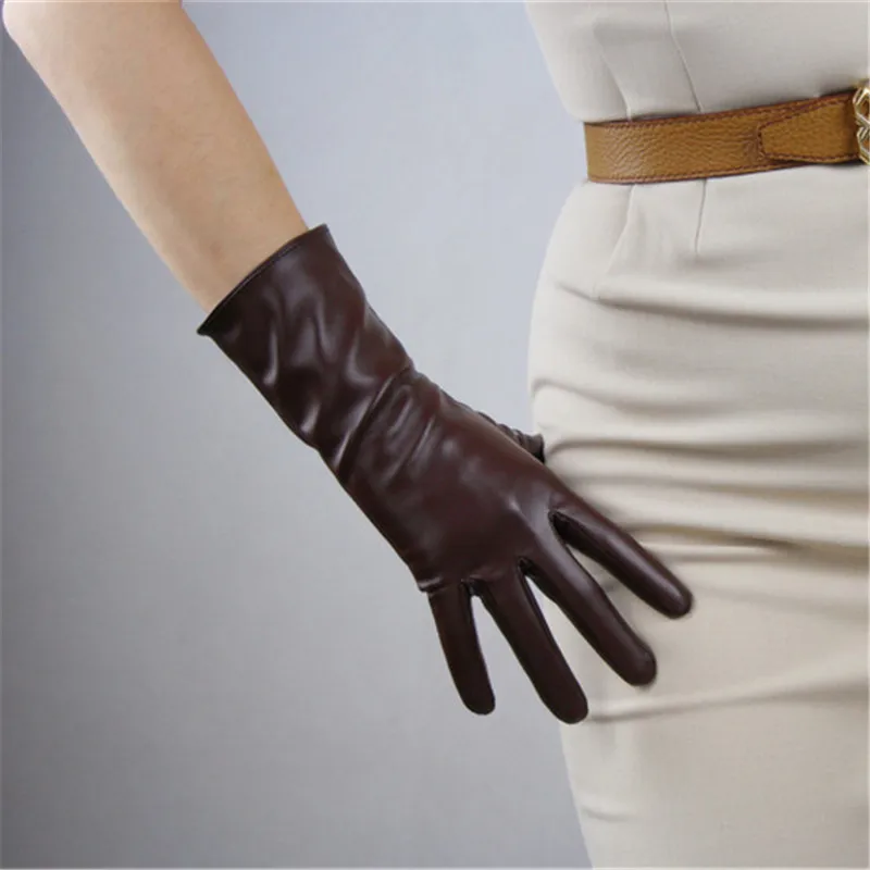 light brown 28 см лакированные кожаные перчатки средней и длинной части, эмуляция кожи, шелковистая подкладка, яркие черные, белые, красные женские перчатки PU111 - Цвет: light brown
