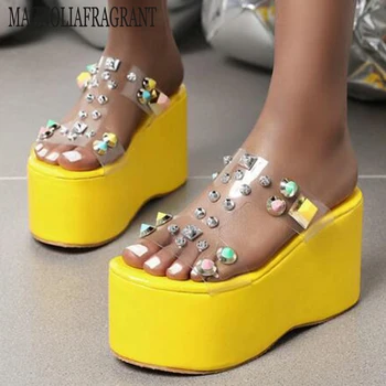 

new Roman style slip-on flip flops sandals women fashion rivet platform slippers women casual summer beach shoes women hy575