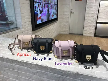 

2020 New Lady 100% Guaratee Cowhide Leather Rivet Pillow Bag Popular Fashion Genuine Leather Locker Botton Crossbody Bag