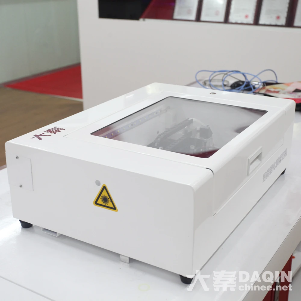 Best business ideas of small products manufacturing machines make tempered glass screen protector