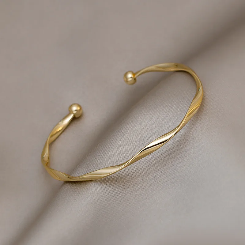 Classic Premium Retro Style Twisted Twist Metal Bracelet for Women Trend Girls Unusual Jewelry Gift Accessories bangle bracelet