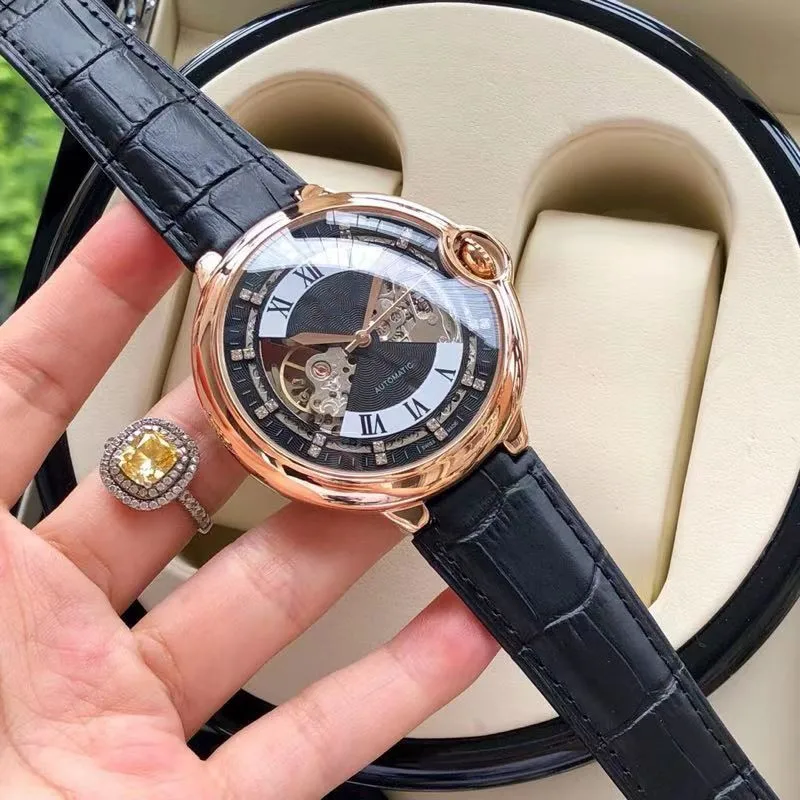 

WG1070 Mens Watches Top Brand Runway Luxury European Design Automatic Mechanical Watch