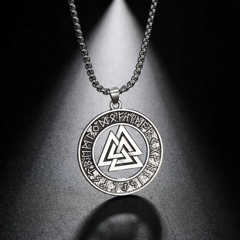 부적이 된 바이킹 전사의 티머 빈티지 남자 목걸이: Valknut 오딘의 상징을 담은 스칸디나비아 룬 문자 펜던트 부적이 된 바이킹 전사의 티머 빈티지 남자 목걸이: Valknut 오딘의 상징을 담은 스칸디나비아 룬 문자 펜던트