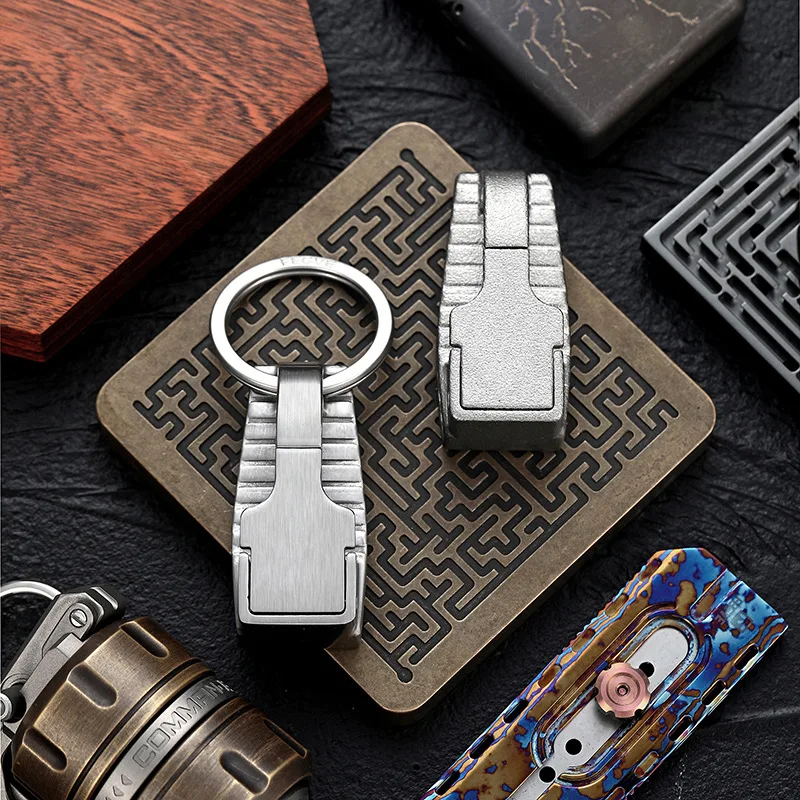 High Quality 304 Stainless Steel Car Key Chain Key Ring Men's Personality Vintage Belt Keychain Creative Wear Belt Pendant Gift