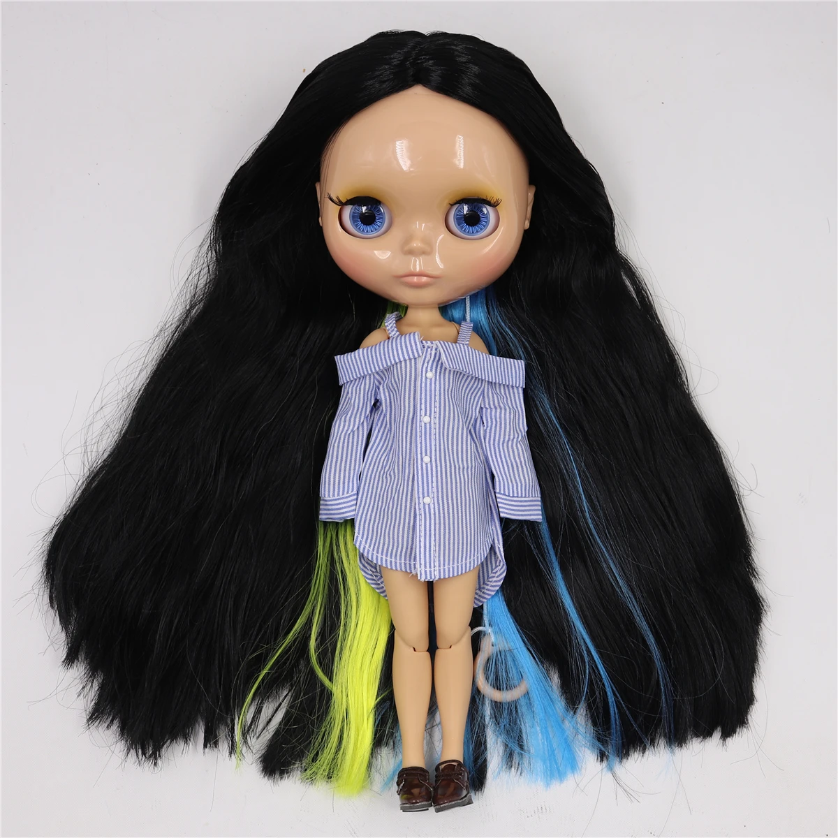 Neo Blythe Doll with Multi-Color Hair, Tan Skin, Shiny Cute Face & Custom Jointed Body 1