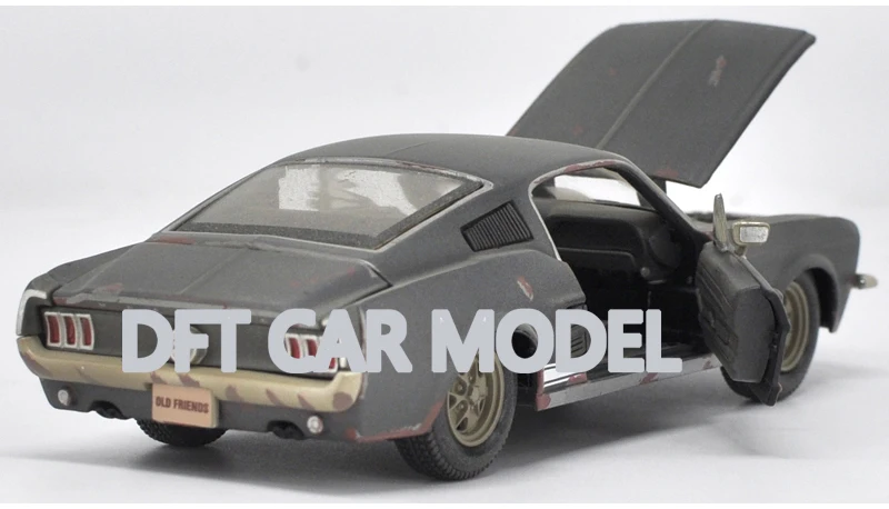 1:24 Масштаб сплава игрушечных транспортных средств 1967 старый автомобиль модель детских игрушечных автомобилей авторизованный игрушки для детей