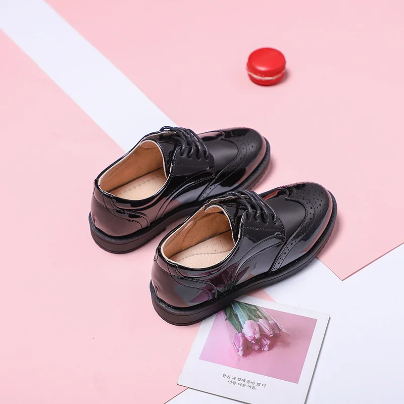 أحذية اصليه للأطفال والمراهقين من الجلد اللامع ، أ...