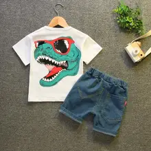Для маленьких мальчиков хлопковый комплект одежды на лето для детей ясельного возраста с изображением динозавра из мультфильма отложной воротник футболка укороченные штаны 2 шт./компл. костюм Детский костюм