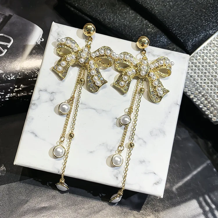 

Vintage Crystal Water Drop Women Dangle Earrings Pearl Flower Fringed Earrings Sweet Shell Earrings Bohemian Drop Earrings