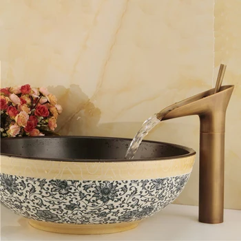

Basin Faucets Two-handed claws Water Brass Bathroom Faucets Single-Unit Gold Mixer Tap Single Handle Hot & Cold Washbasin Tap D8