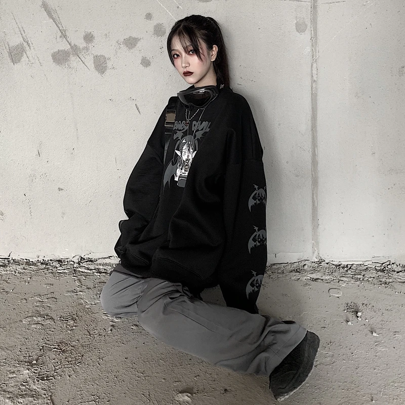 Gothic Graphic Character Girl Print Sweatshirt Pullover Hoodies Women Graffiti Oversized Harajuku Streetwear Korean Punk Japan