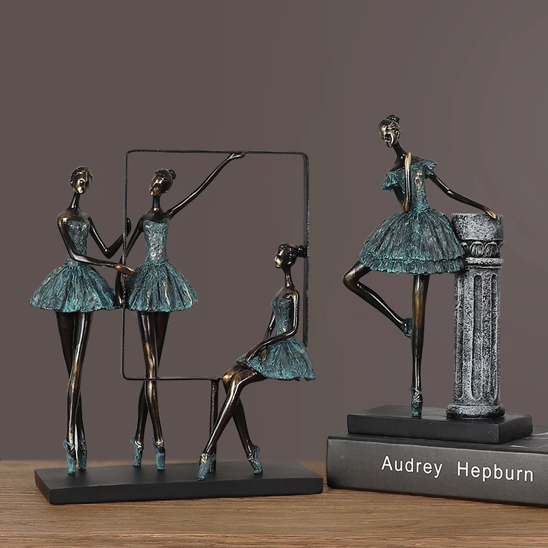 

Woman Holding A Ballet In A Roman Pillar Sculpture Statue Resin Jewelry Home Decoration Accessories Gift Resin Sculpture
