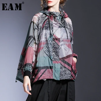 

[EAM] Loose Fit Red Pattern Printed Big Size Thin Jacket New Hooded Long Sleeve Women Coat Fashion Tide Spring Summer 2020 1T726