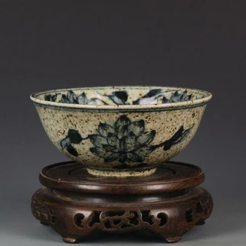 

EXQUISITE CHINA JINGDEZHEN BLUE AND WHITE PORCELAIN VASE JAR QIANLONG MARK