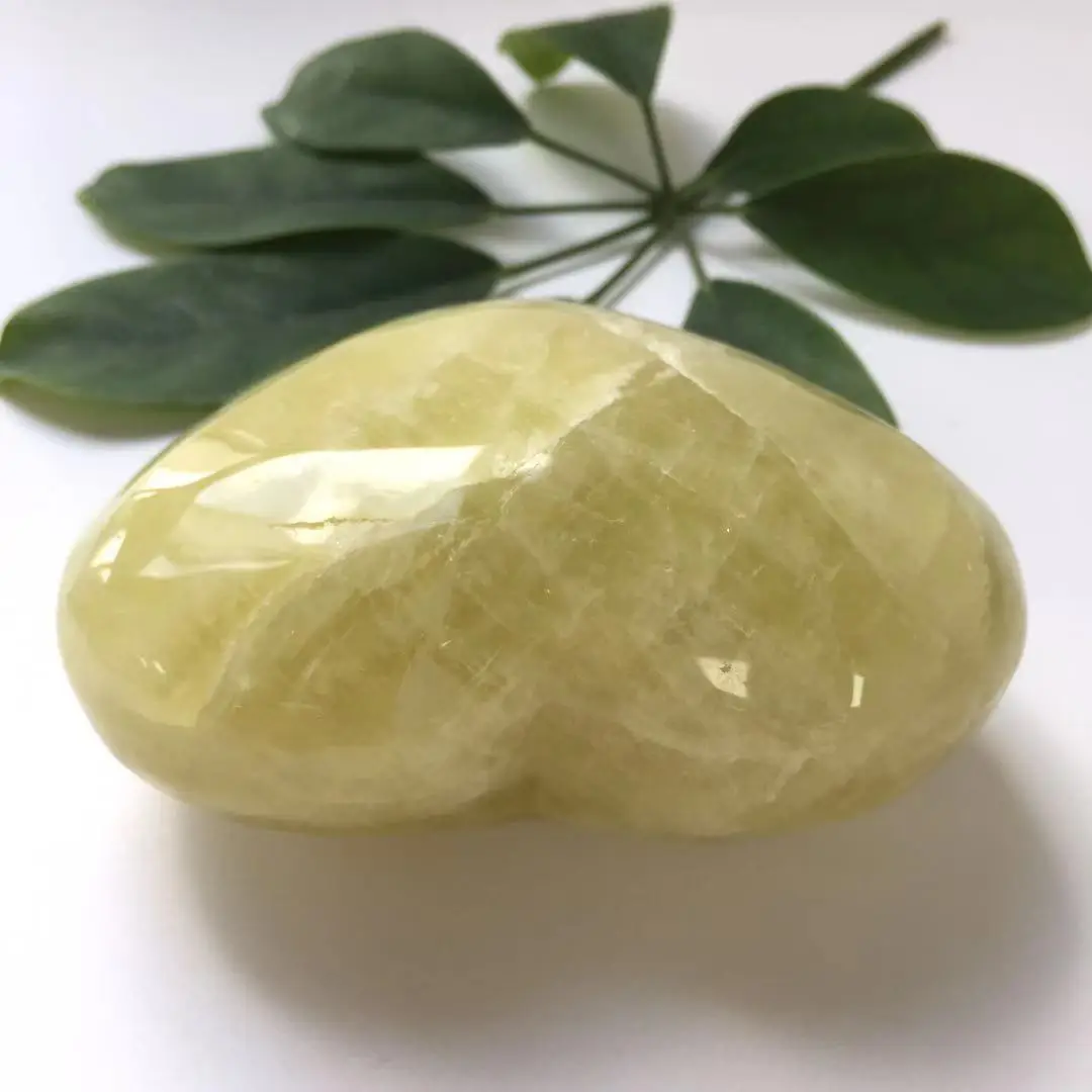 High Quality& Beautiful Natural Citrine Hand Carved Crystal Heart For Present Or Collection ZY