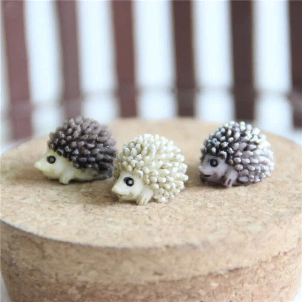 

12PCS Resin Cartoon Small Mini Simulation Hedgehog Ornaments for Desktop Garden Decoration Home Gift