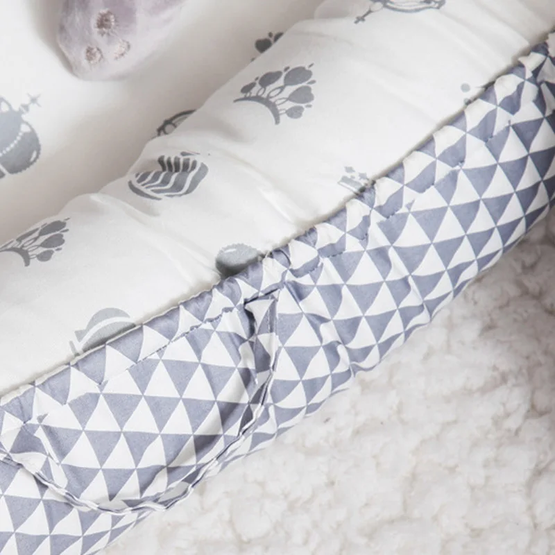 Рисунок 6 - Детская кроватка-гнездо с подушкой