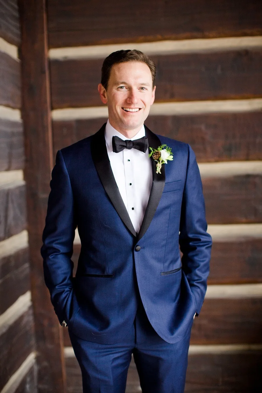 

Custom Made Fashion Men Wedding Suits Tuxedos Groom Tuxedos Men Business Dinner Prom Blazer 2 Piece Suit (Jacket+Pants+Tie)