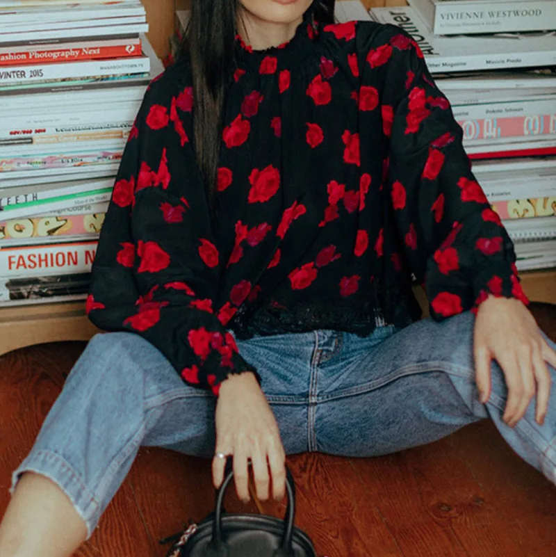 

High Quality Silk Rose Flower Printed Short Blouse Top With Lace Patchwork & Long Sleeve