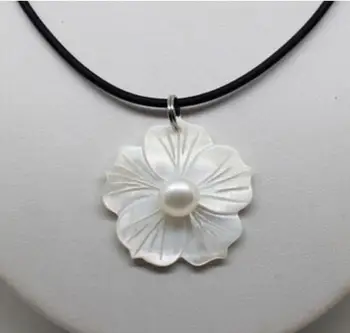 

Jewelry Free Shipping Jewelr Beautiful Natural White Freshwater Mother Of Pearl Shell Flower Pendant Necklace